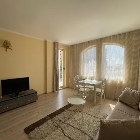 Apartment Charming 1 Bedroom In Sunny Sunny Beach
