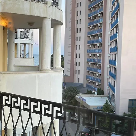 شقة Charming 1 Bedroom In Sunny ساني بيتش